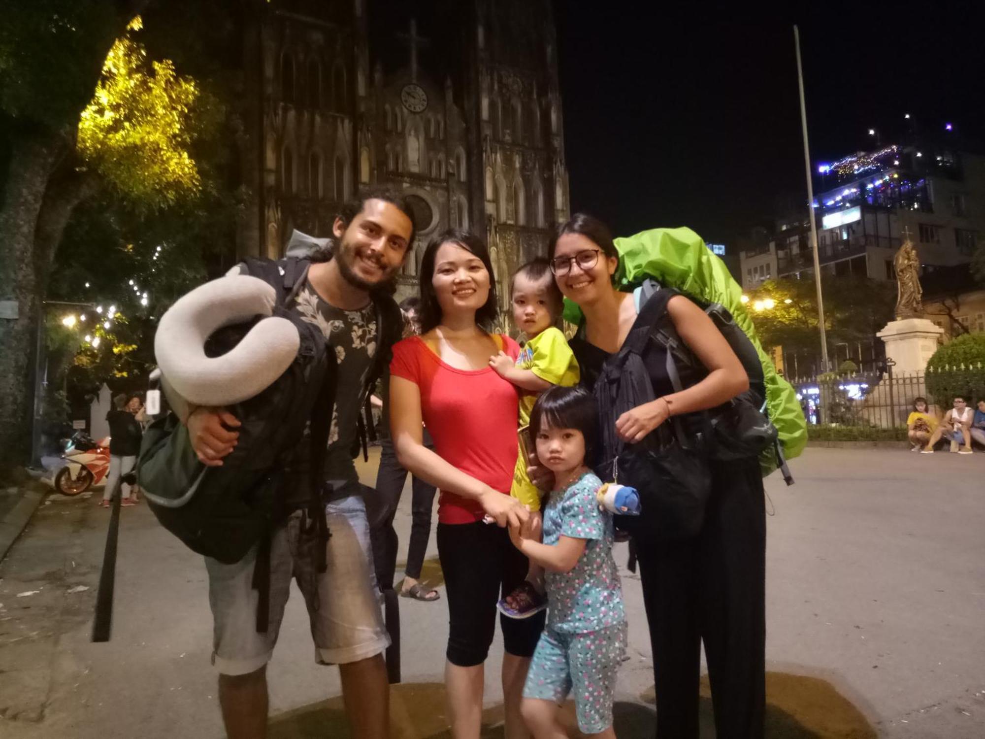 Nusmile'S Hostel And Travel ฮานอย ภายนอก รูปภาพ